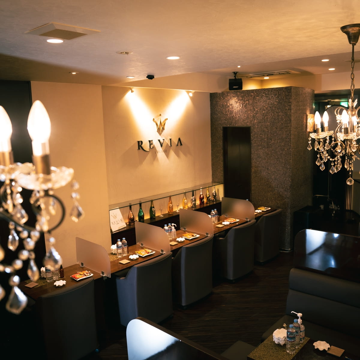 徳島秋田町のラウンジ-LOUNGE REVIA（ラウンジレヴィア）